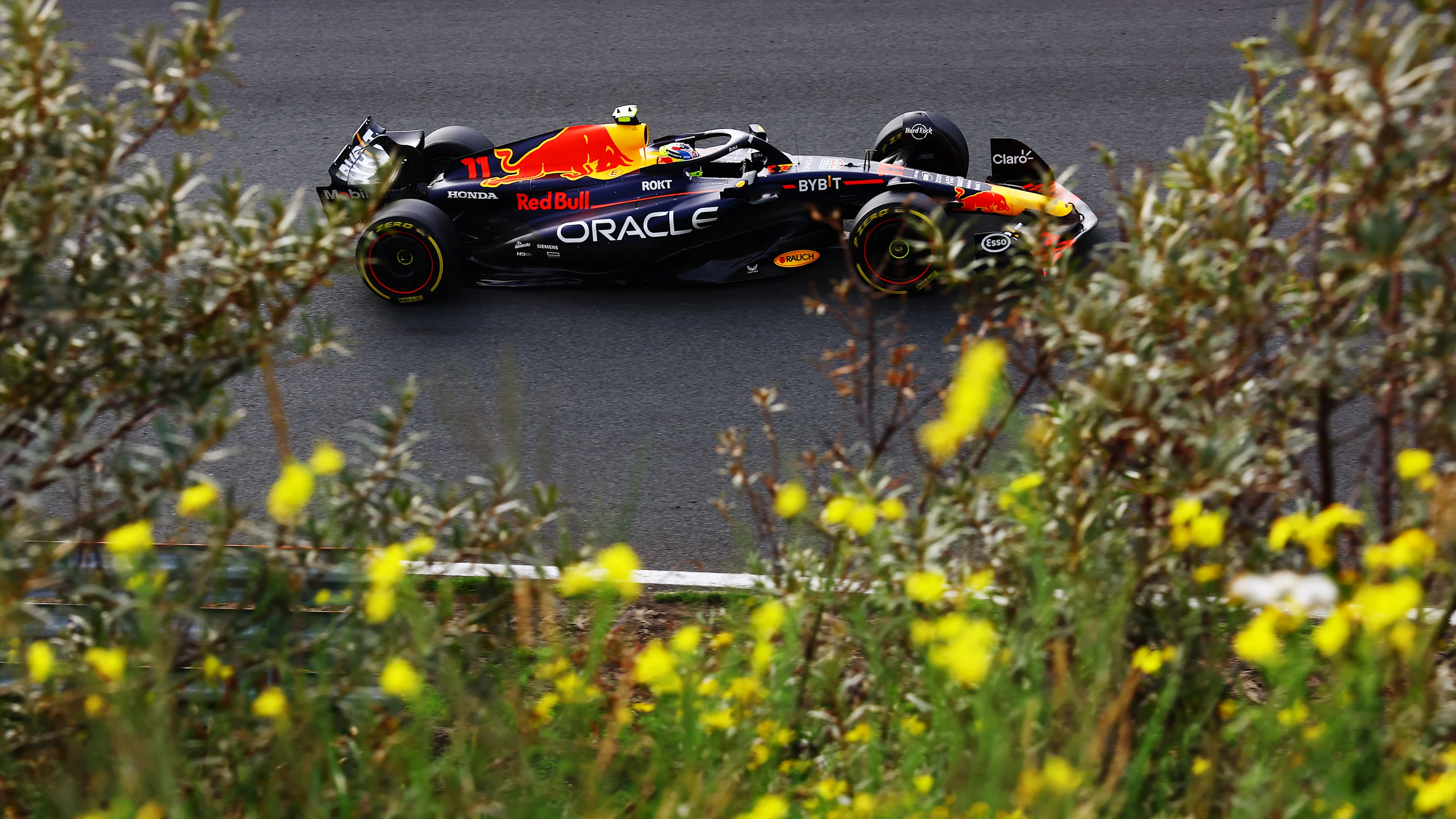 Zandvoort, Países Bajos - 25 de agosto: Sergio Pérez de México conduciendo el (11) Oracle Red Bull Racing
