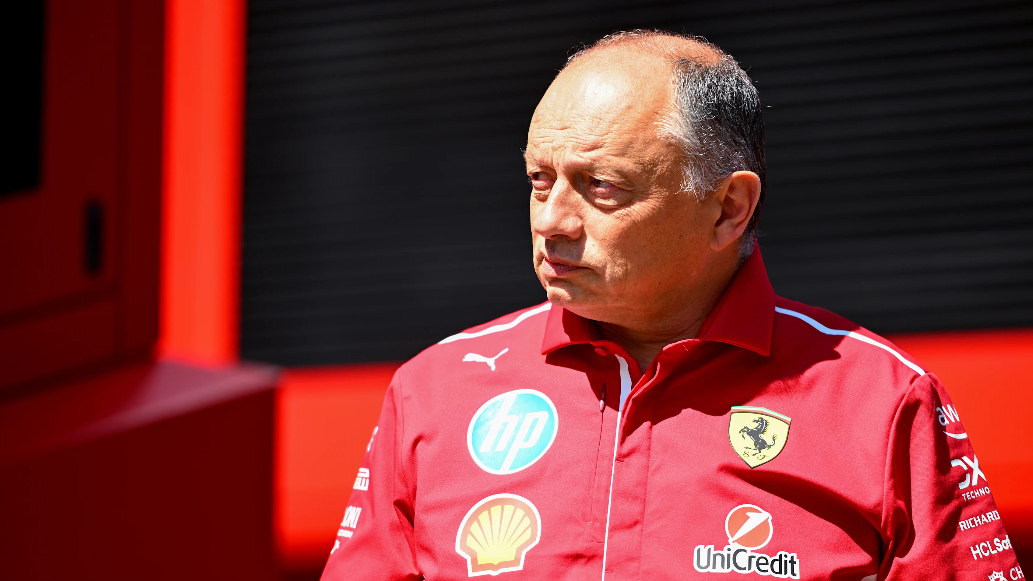 Budapest, Hungría - 31 de julio: Frederic Vasseur, directora del equipo de Scuderia Ferrari mira en el