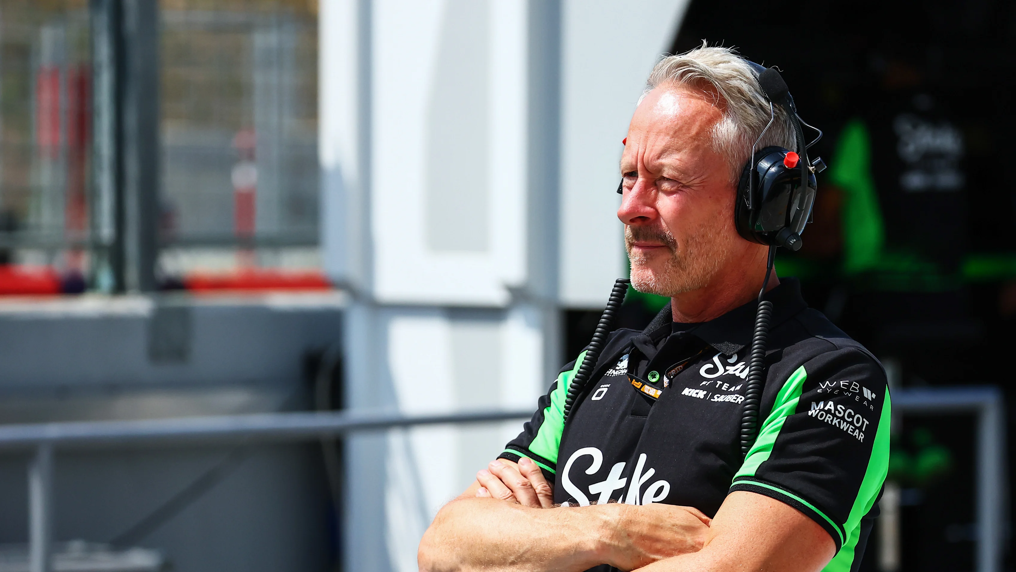 Budapest, Hungría - 02 de agosto: Jonathan Wheatley, Director del equipo de Stake F1 Team Kick Sauber Looks