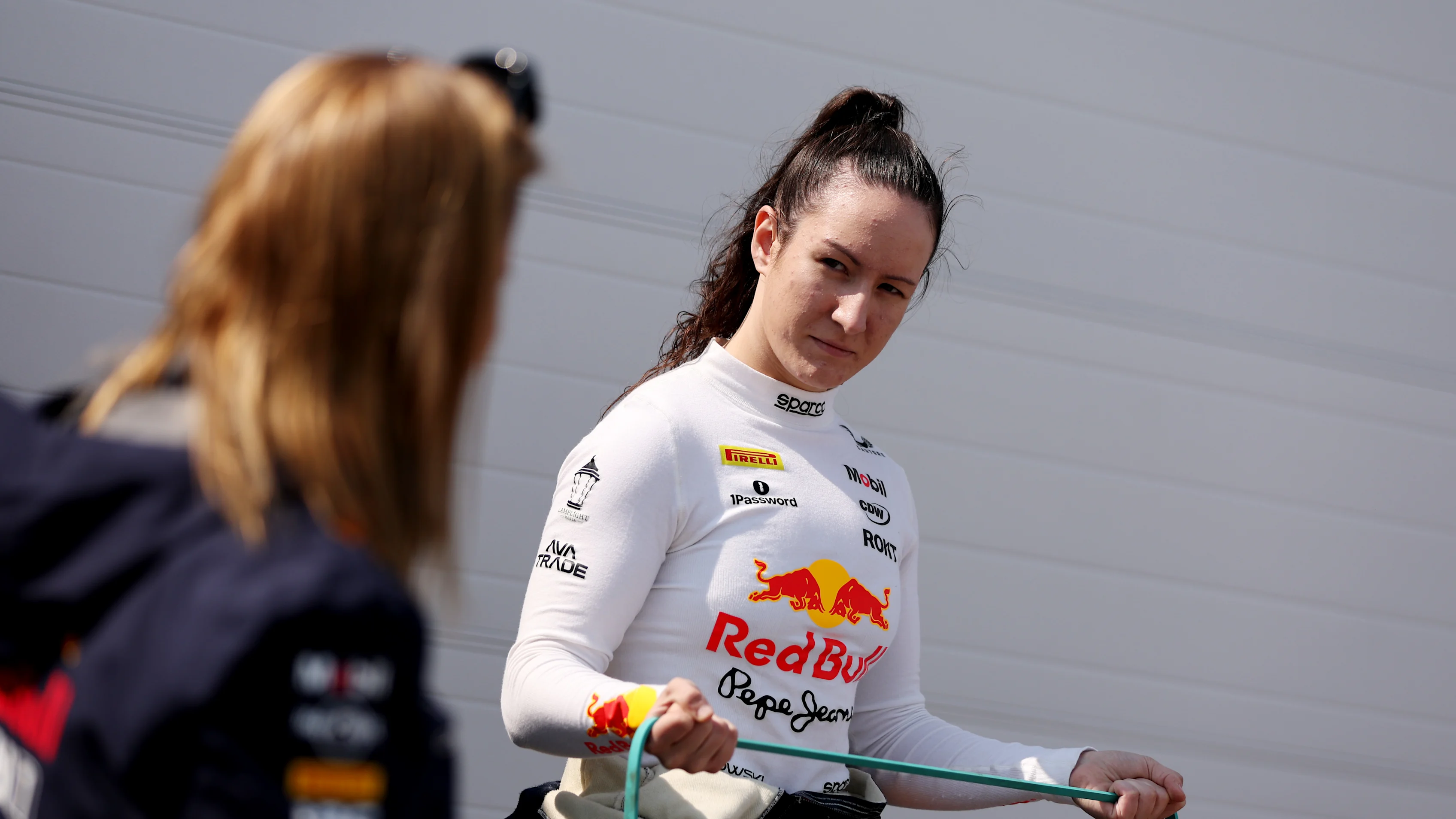 Montreal, Quebec - 13 de junio: Alisha Palmowski de Gran Bretaña y Campos Racing (21) se calienta antes