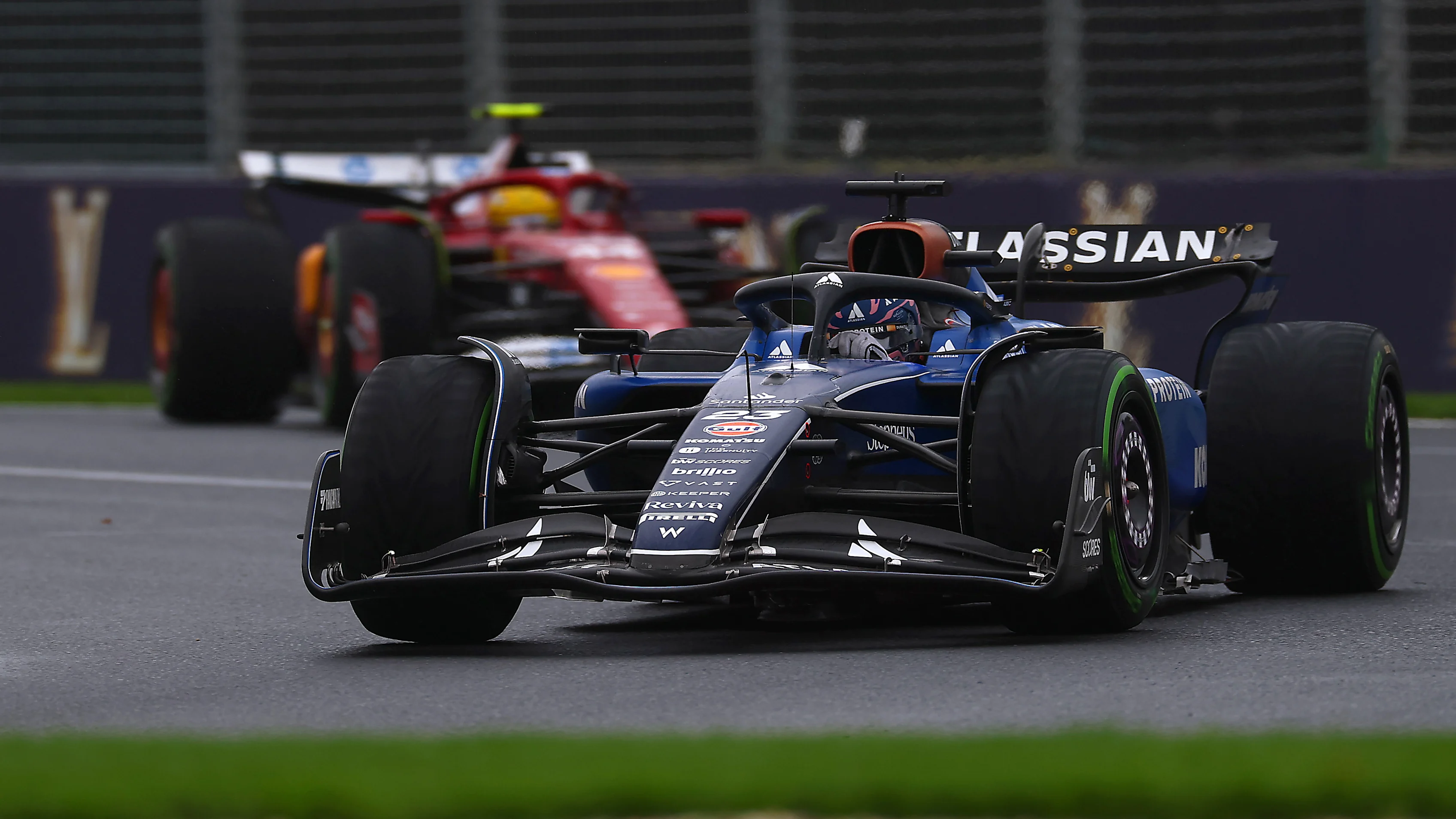 Melbourne, Australia - 16 de marzo: Alexander Albon de Tailandia conduciendo el (23) Williams FW47