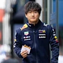 El mejor conocedor de la comida de F1 Yuki Tsunoda se atascó en las Stroopwafels