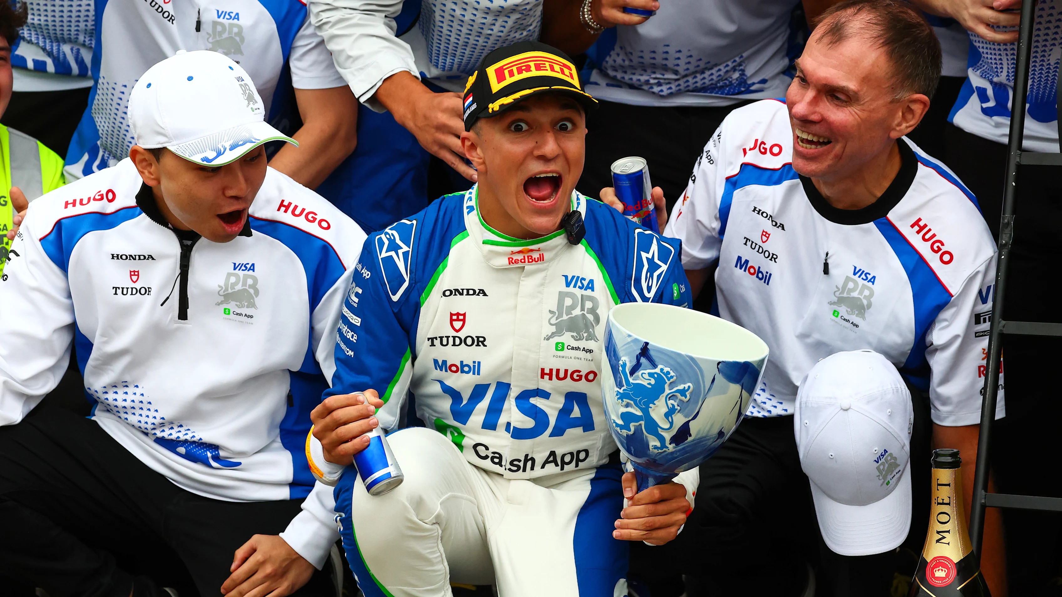 Zandvoort, Países Bajos - 31 de agosto: Tercer puesto en el tercer lugar ISack Hadjar de Francia y Visa Cash App Racing