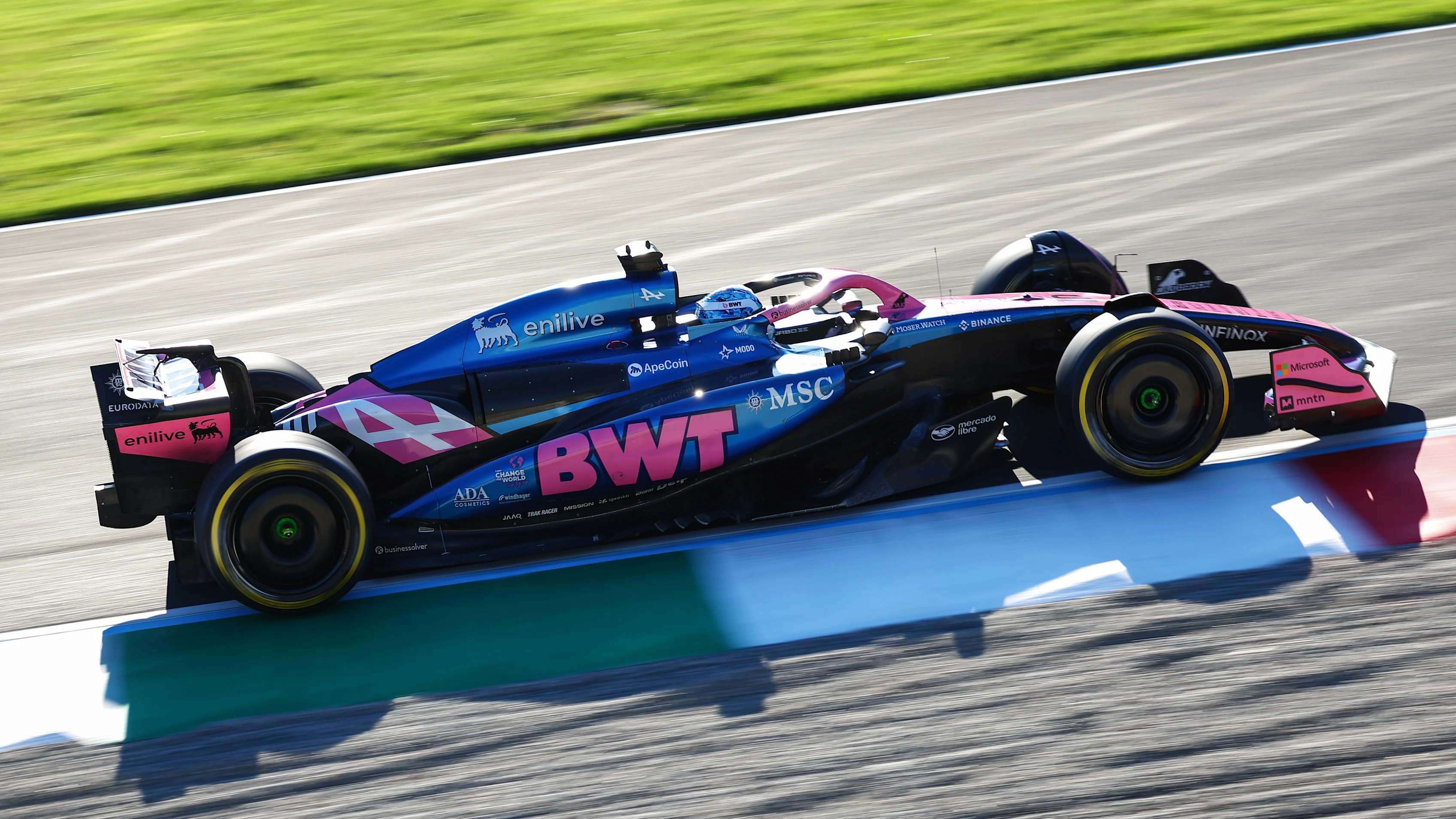 Monza, Italia - 05 de septiembre: Pierre Gasly de Francia conduciendo el (10) Alpine F1 A525 Renault en