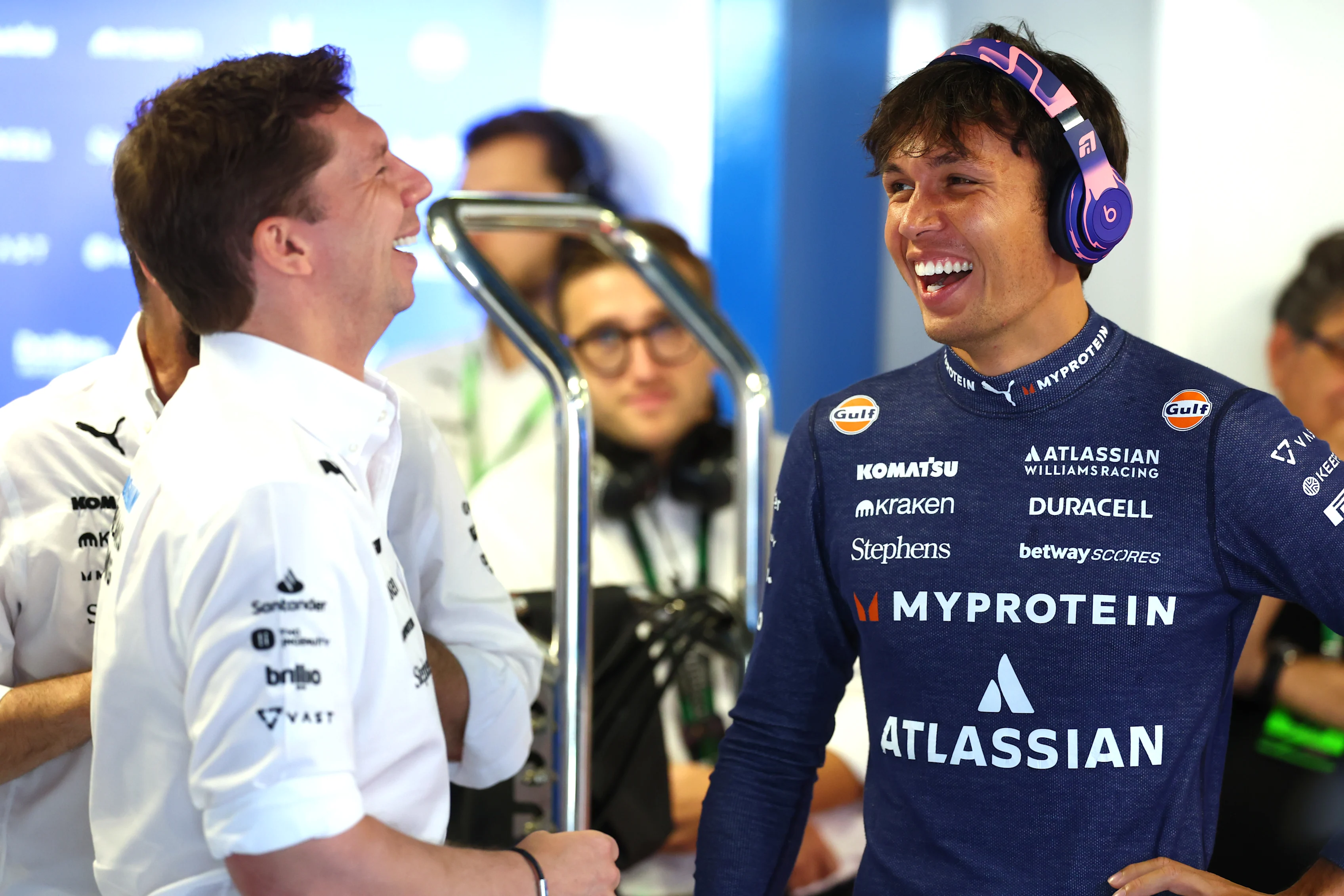 Monza, Italia - 06 de septiembre: James Vowles, director del equipo de Williams y Alexander Albon de
