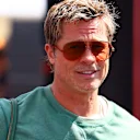 Brad Pitt como Sonny Hayes durante la filmación de F1 The Movie