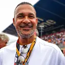 Ruud Gullit disfrutó de su regreso a la red después de presentar el premio Pole Pusion Award a Lando Norris en 2024