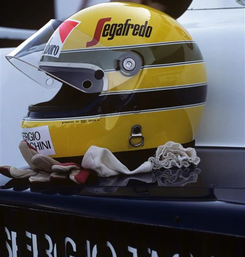 Casco de Ayrton Senna para el equipo de Toleman