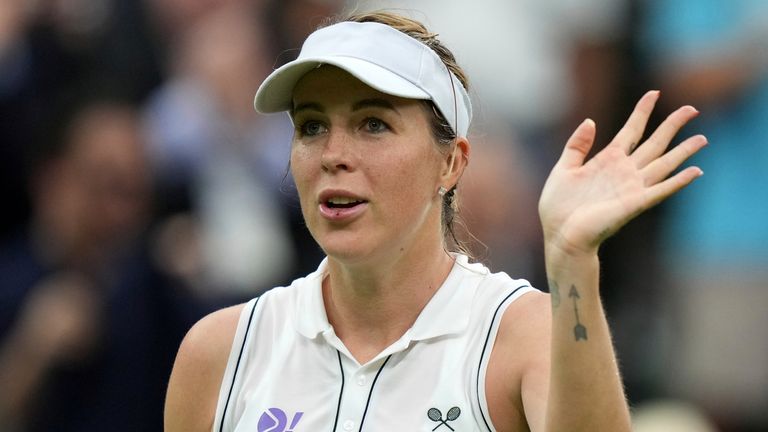 A Anastasia Pavlyuchenkova reacciona se le negó un juego después de que el sistema electrónico de llamas de línea no pudo funcionar durante su victoria sobre Sonay Kartal