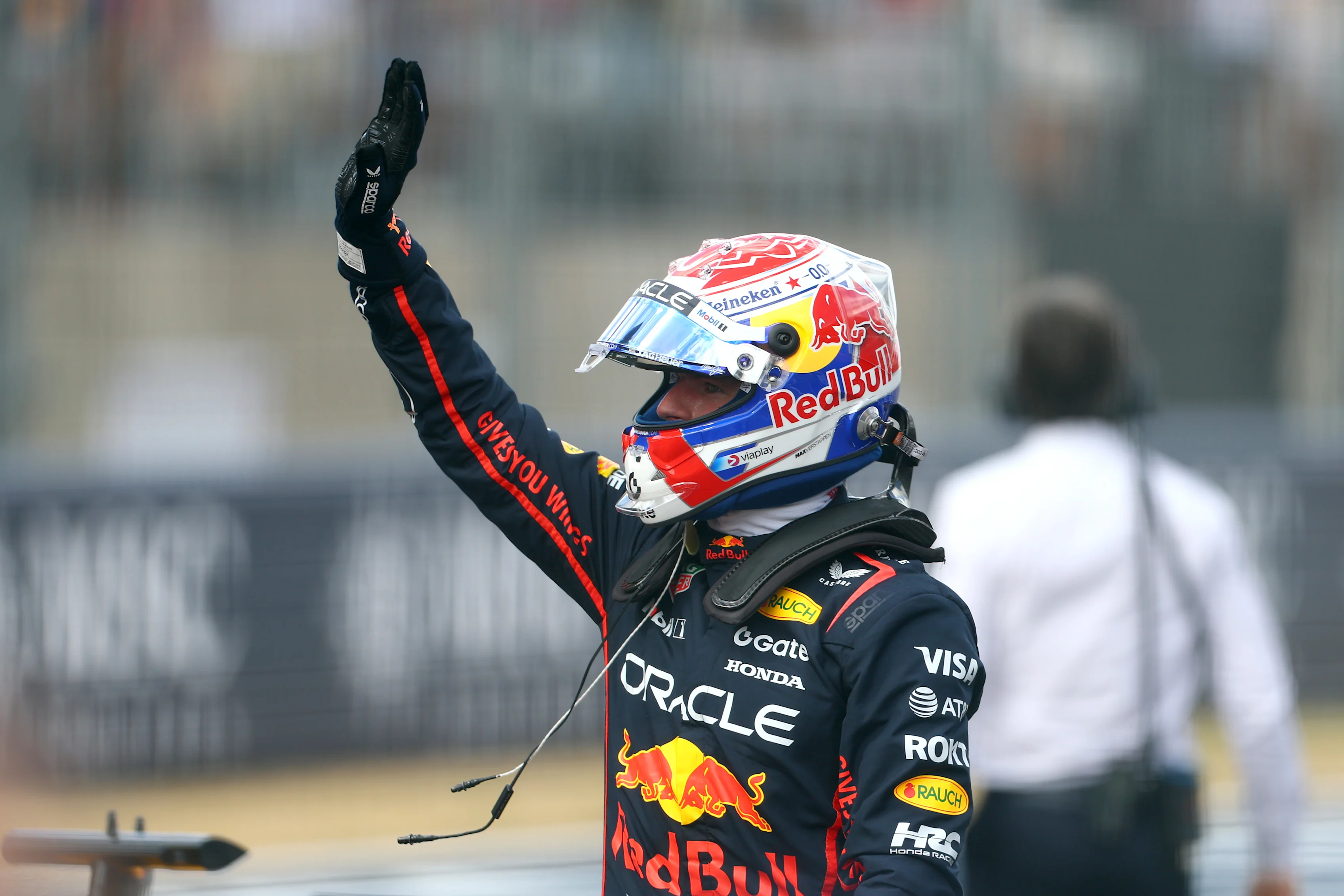 AUSTIN, TEXAS - 18 DE OCTUBRE: El ganador del Sprint Max Verstappen de Holanda y Oracle Red Bull