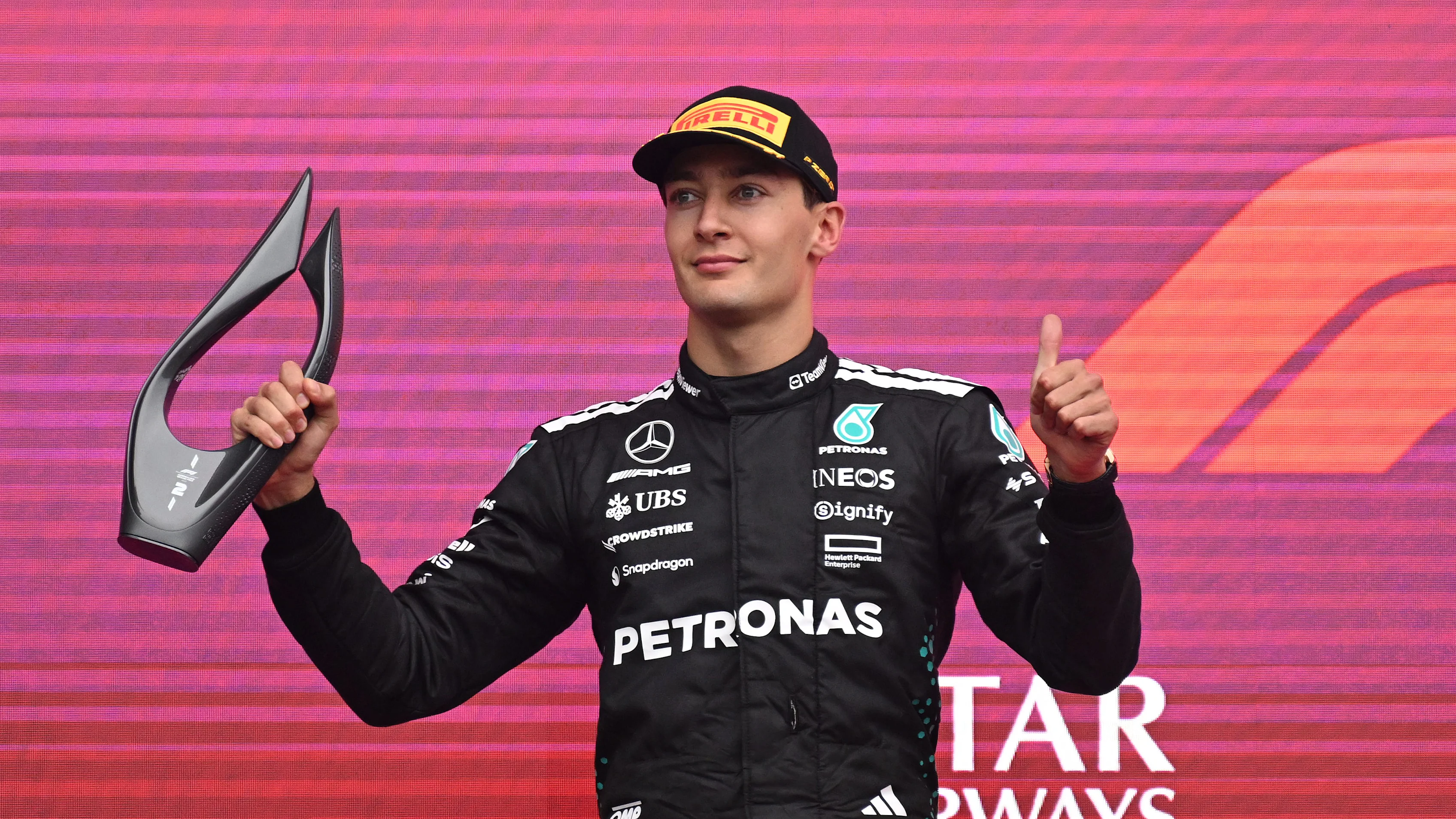 Bakú, Azerbaiyán - 21 de septiembre: Segundo colocado George Russell de Gran Bretaña y Mercedes AMG