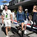El golfista Ian Poulter llevó a su familia a dar un paseo
