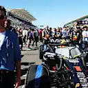 Visto: Chase Crawford se acerca al Red Bull de Max en la parrilla de COTA, y estamos aquí para ello. XOXO, Chica chismosa
