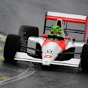 Parecía apropiado que lloviera durante las vueltas de demostración.