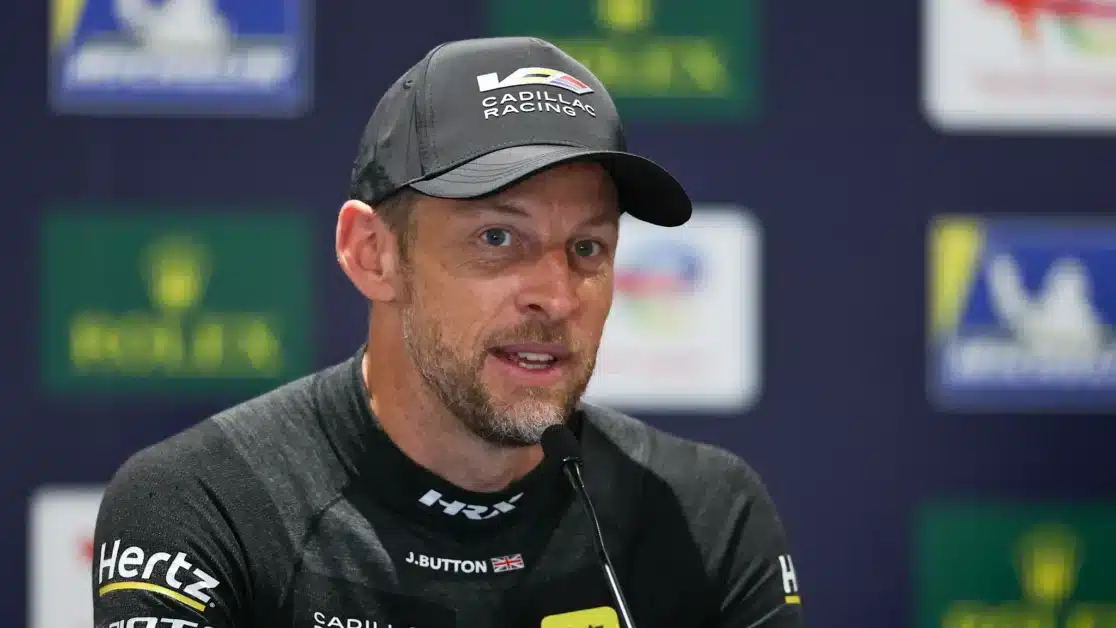 Button confirma el fin de su carrera profesional en las carreras