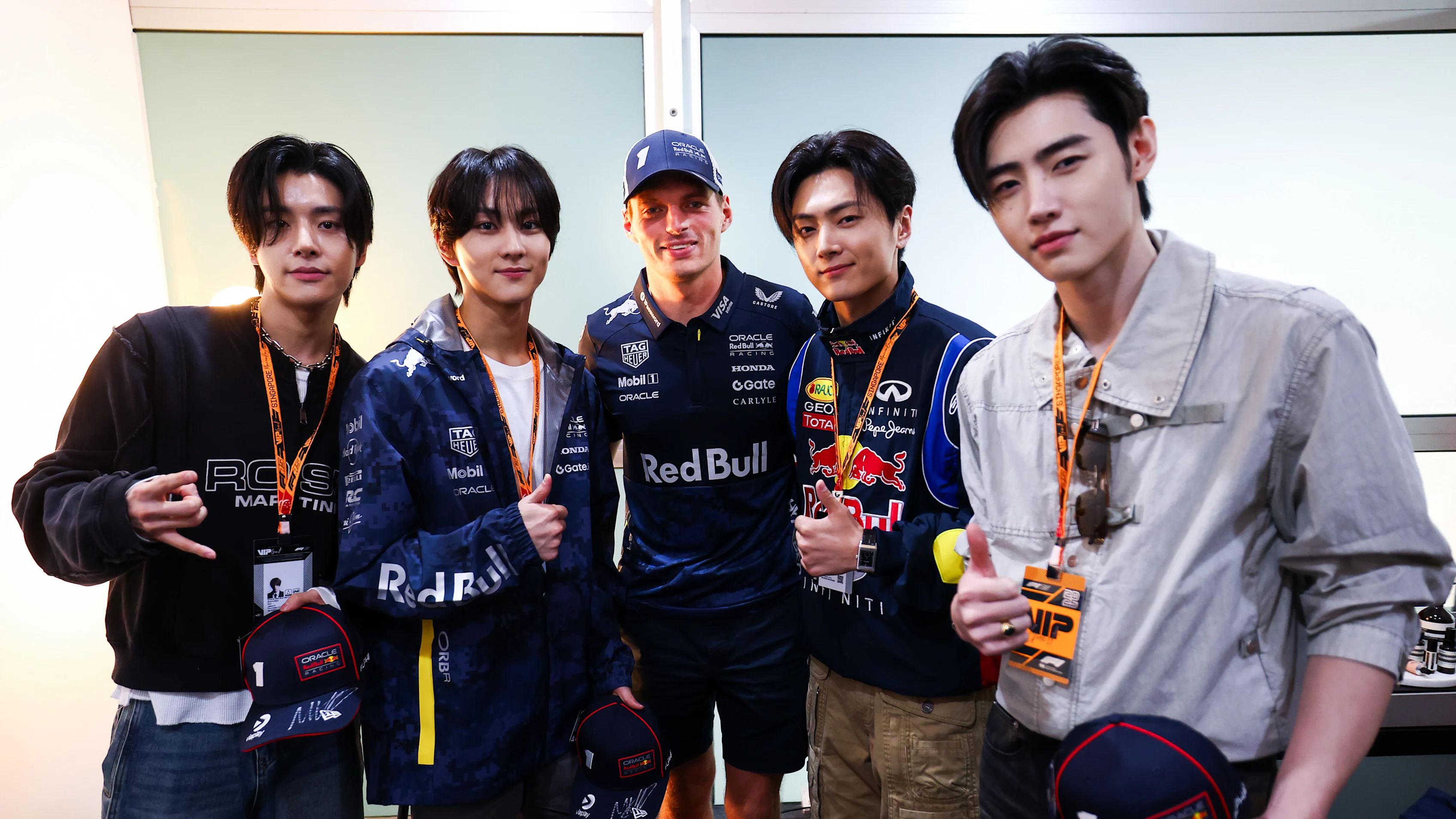 Boy Band Sensation Enhypen pasó un tiempo con Verstappen