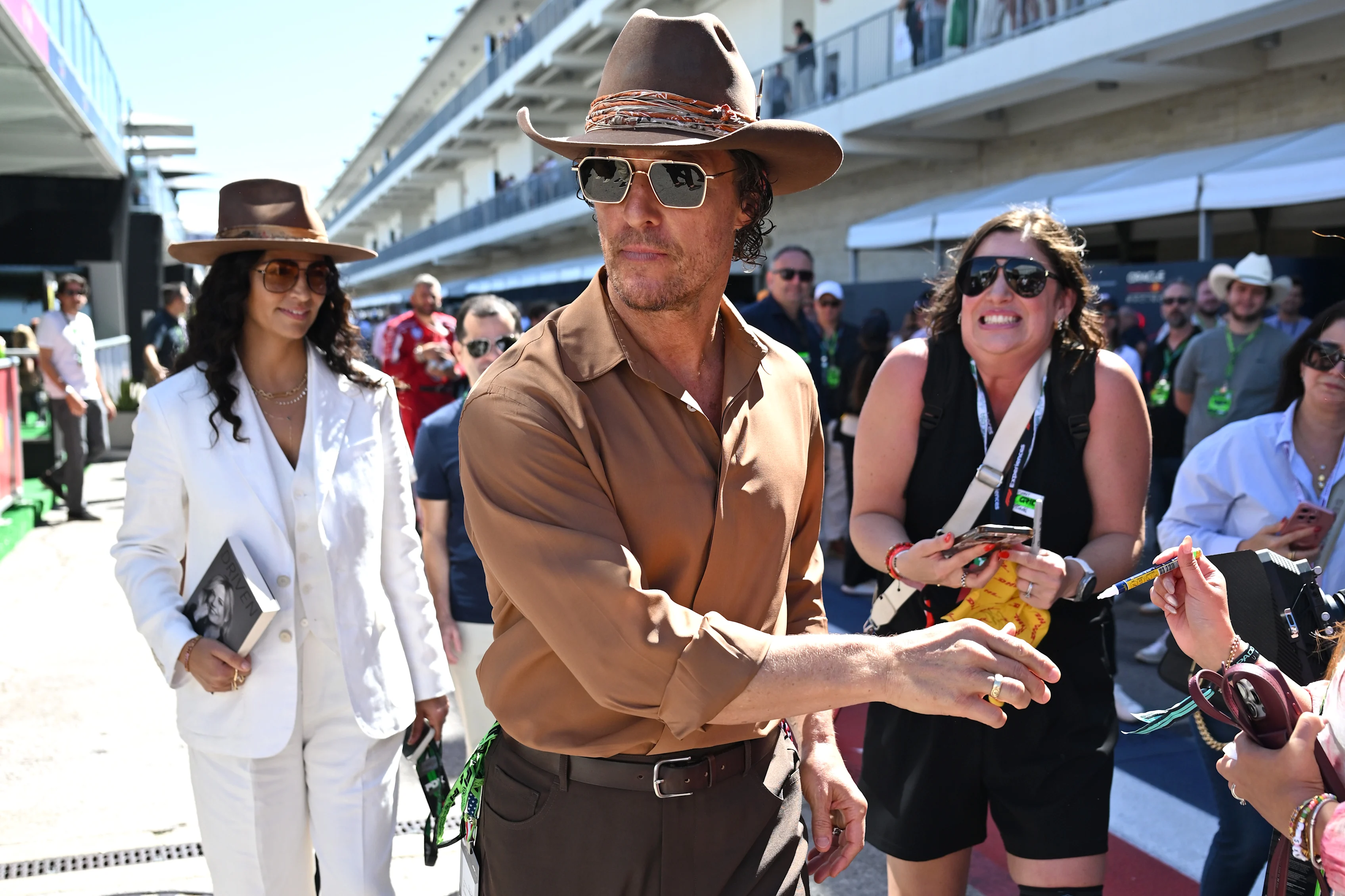 Matthew McConaughey disfruta del paddock del Circuito de Las Américas