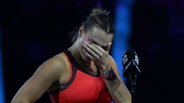 Aryna Sabalenka se emociona tras perder las Finales WTA ante Elena Rybakina