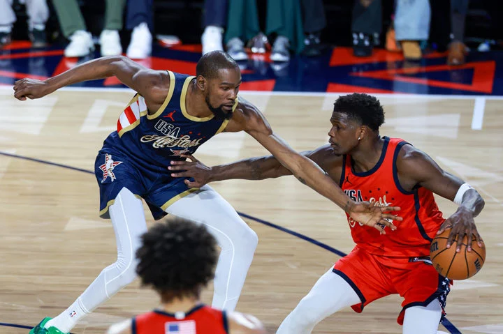 Kevin Durant y Anthony Edwards