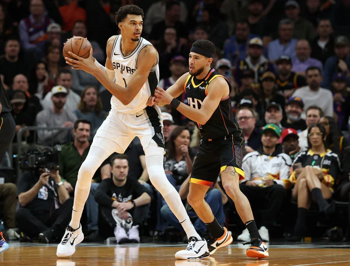 Víctor Wembanyama, Devin Booker