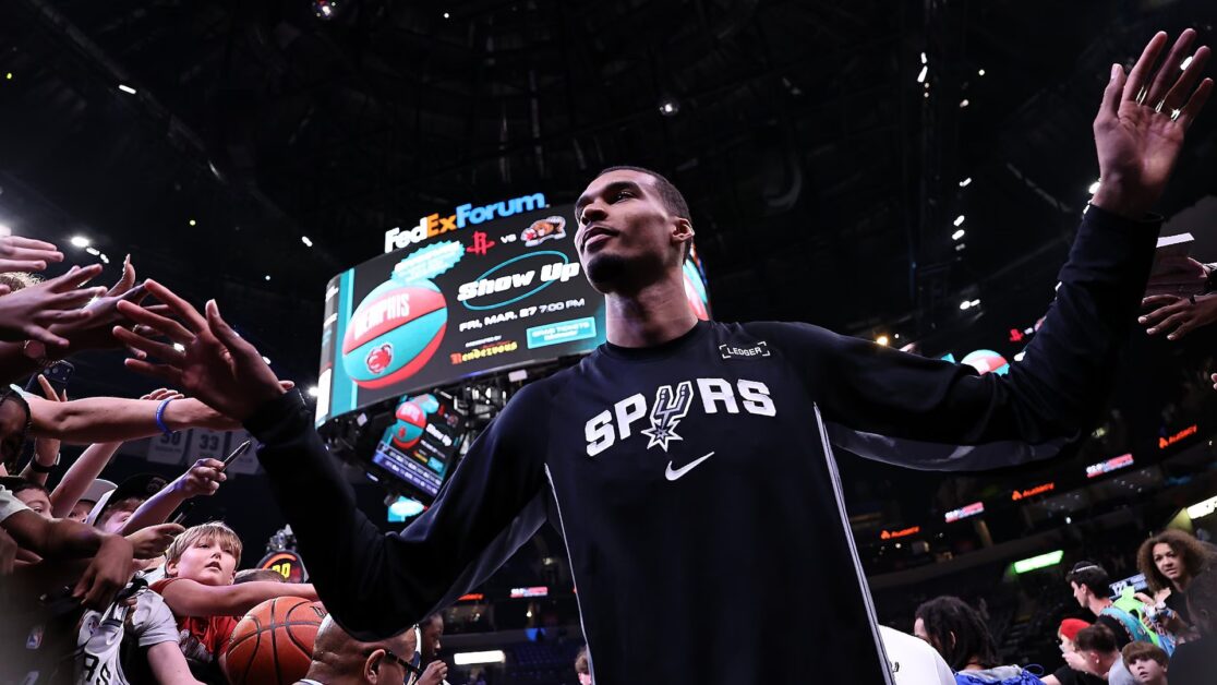 Starting 5: Hornets put away Knicks, a new face atop Kia MVP Ladder & a weekend preview